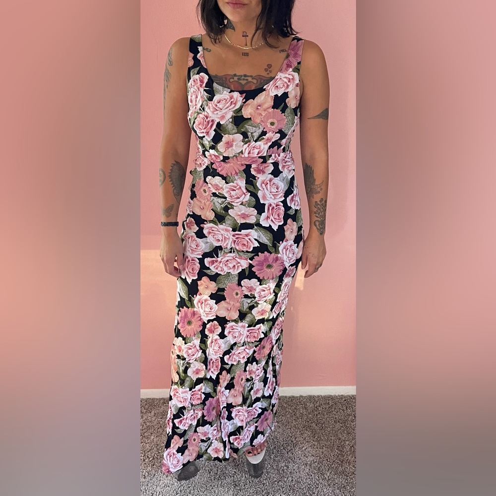 Forever 21 Floral Maxi Dress – Size S | Black with Pink Roses |